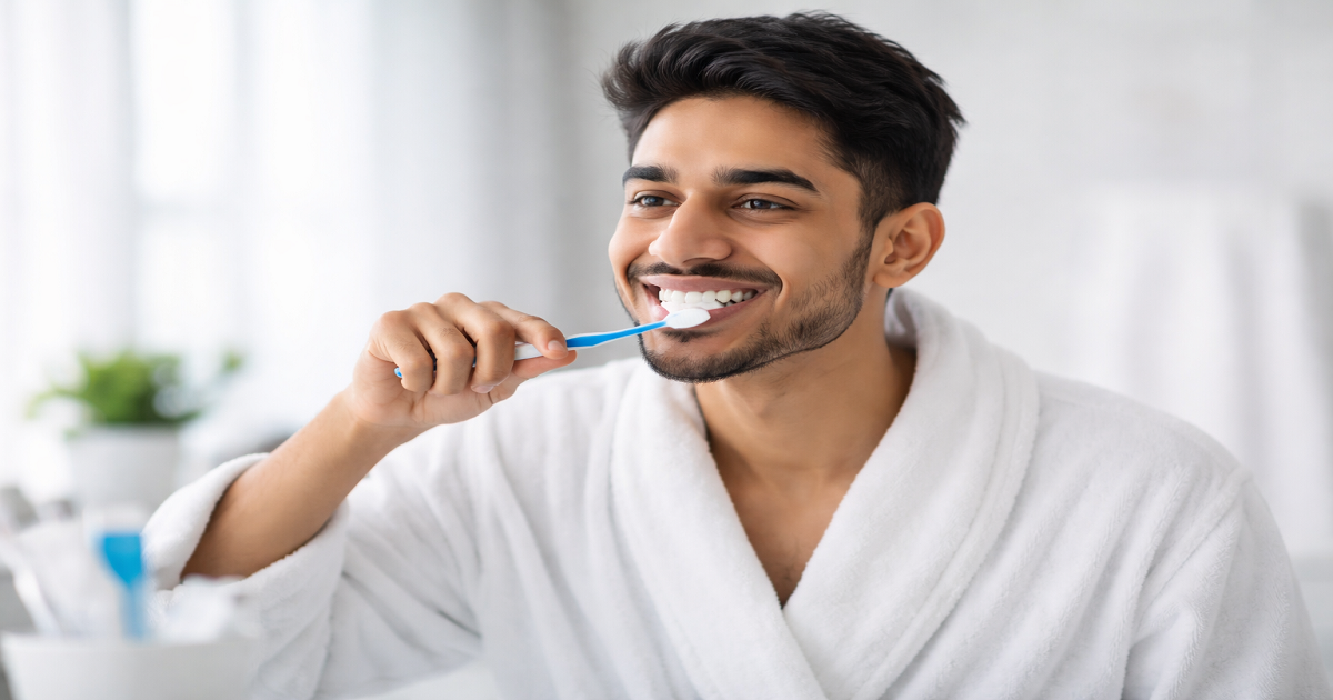 সকালে খালি পেটে দাঁত ব্রাশ করা.png